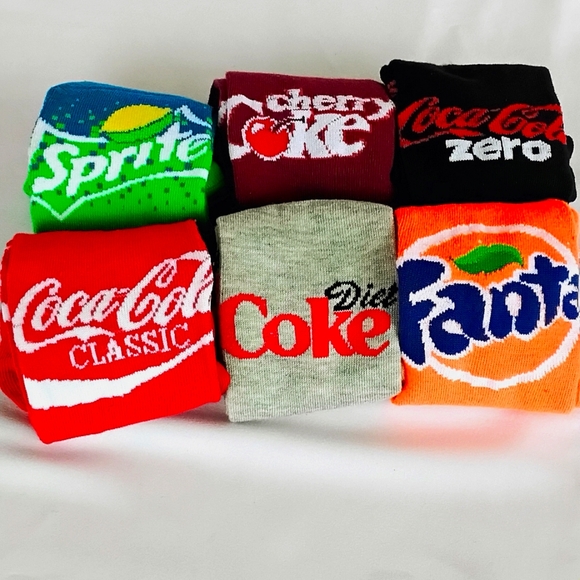 Coca Cola Vending Machine Crew Socks  SIZE 6.5 - 12  UNISEX - Picture 3 of 5